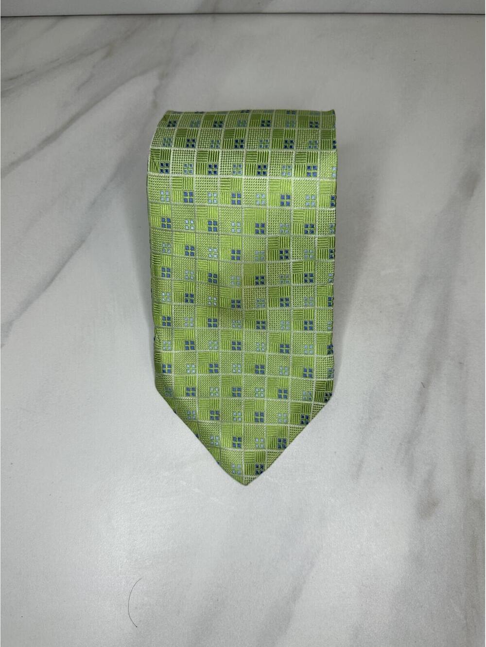 Brooks Brothers classic light green/blue/light blue geometric 100% silk necktie